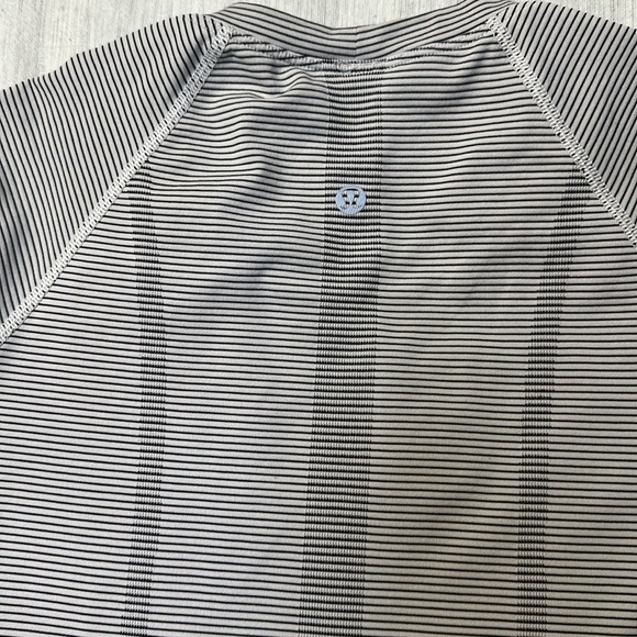 Lululemon Swiftly Top - Picture 3 of 5